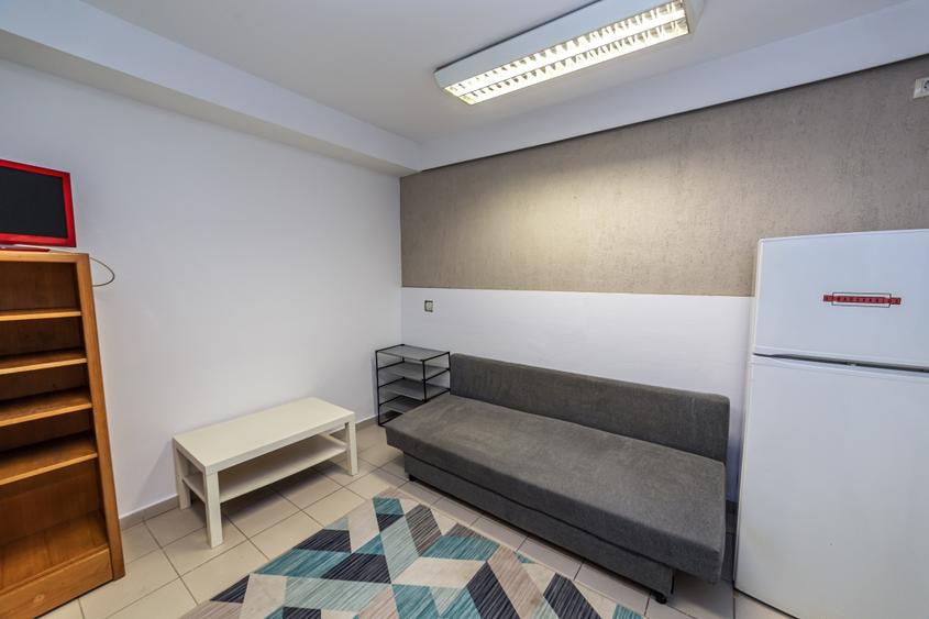 Apartament cu 2 camere decomandat, mobilat în Parcul Carol