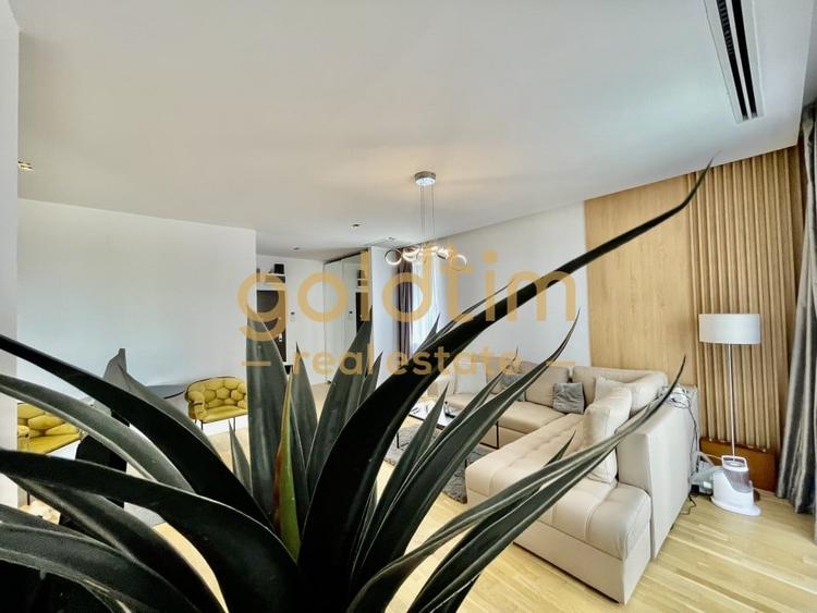 Apartament cu 4 camere decomandat în Aviației
