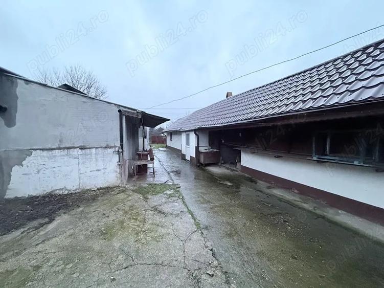 Casă cu 3 camere cu Teren 2 Mp în Gălăteni