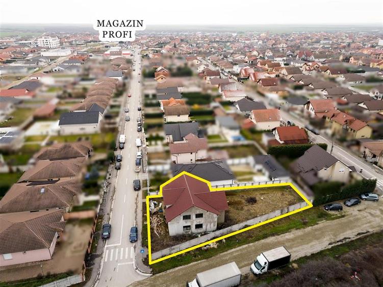 Casă cu 7 camere cu Teren 598 Mp în Sântandrei