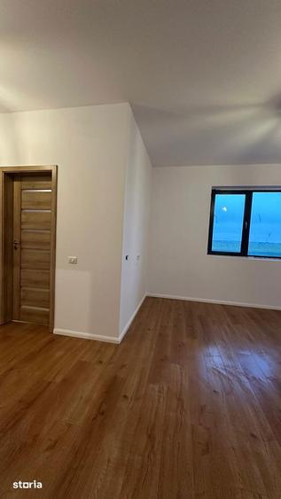 Casă cu 4 camere cu Teren 510 Mp în Balotești