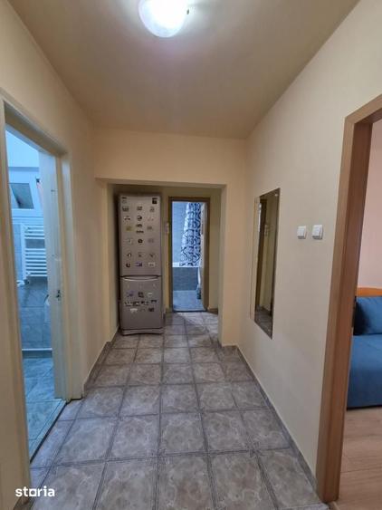 Apartament cu 3 camere decomandat în Dristor