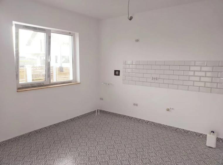 Casă individuală cu 3 camere cu Teren 410 Mp în Berceni