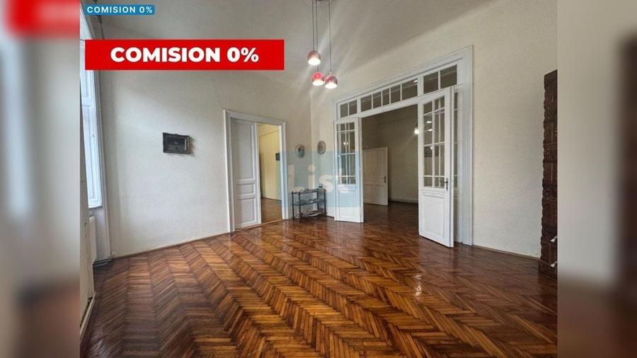 Apartament cu 3 camere semidecomandat în Central