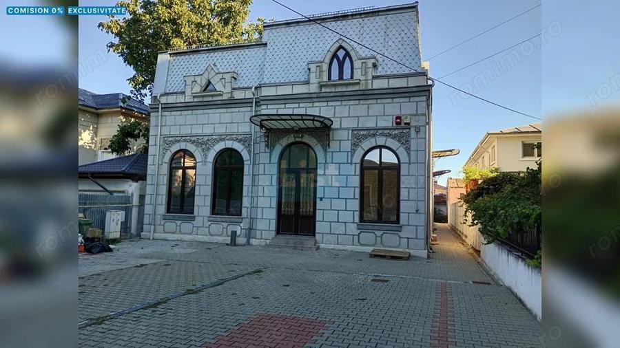 Casă cu Teren 978 Mp în Central