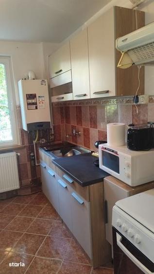 Apartament cu 2 camere semidecomandat în Calea București