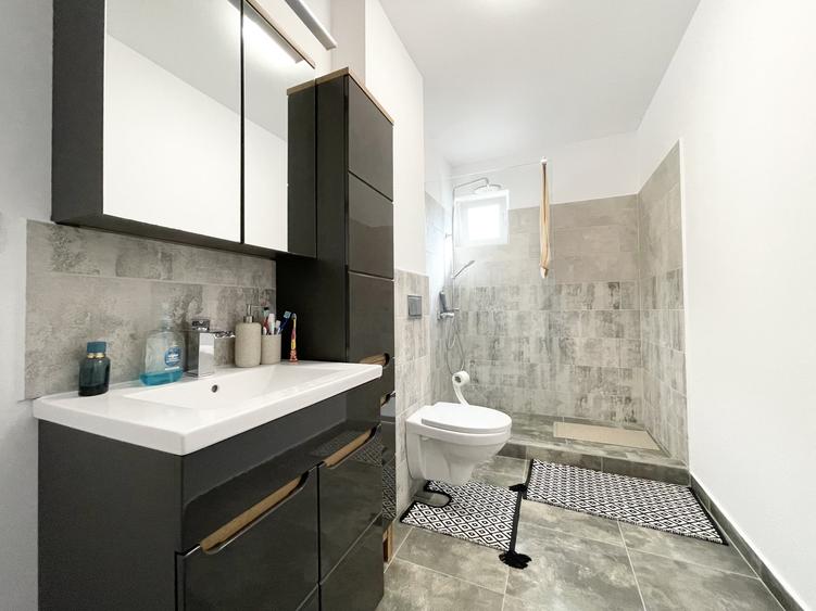Duplex cu 3 camere cu Canalizare în Moșnița Nouă