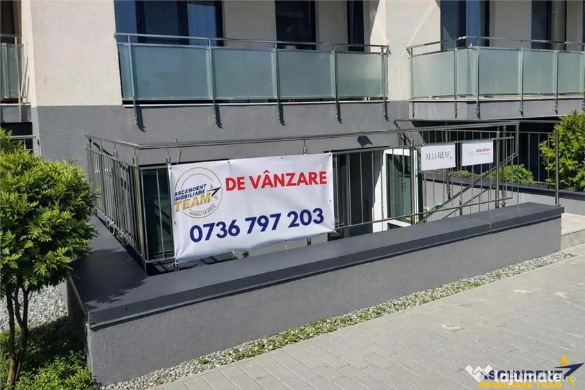 Apartament cu 4 camere decomandat în Central
