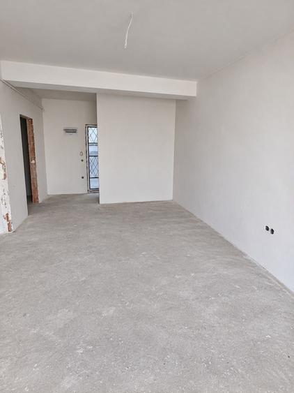 Apartament cu 2 camere decomandat în Cristian
