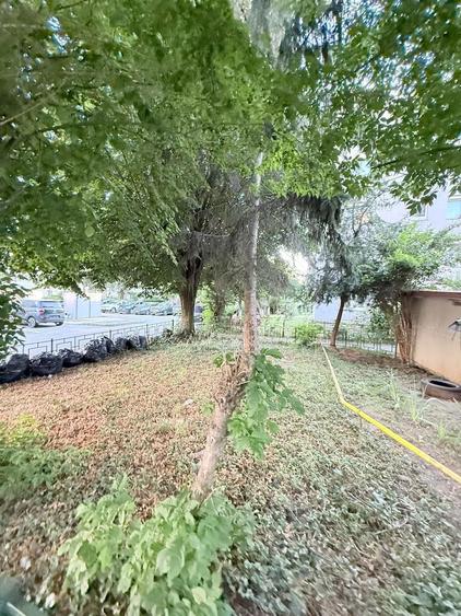 Apartament cu 3 camere decomandat în Milcov