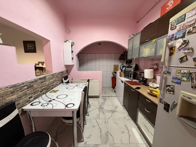 Apartament cu 3 camere decomandat, mobilat în Iosefin