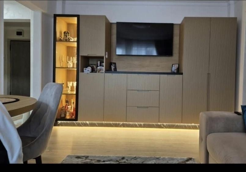 Apartament cu 3 camere decomandat în Lehnești
