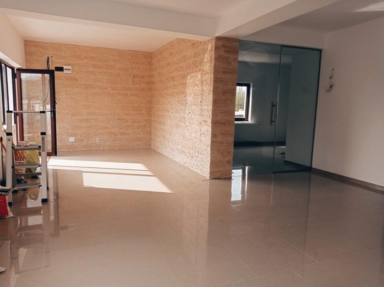 Casă individuală cu 4 camere cu Teren 550 Mp în Ștefăneștii Noi