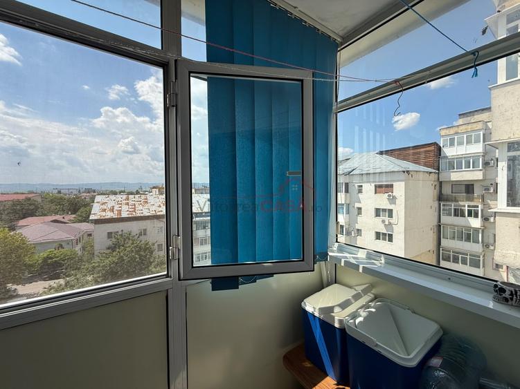 Apartament cu 3 camere decomandat, mobilat în Central