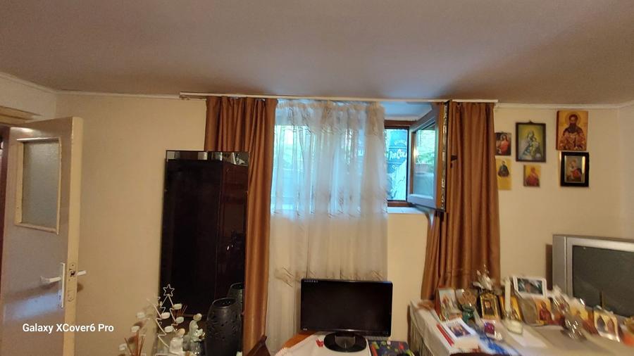 Casă cu 4 camere cu Teren 250 Mp în Copou