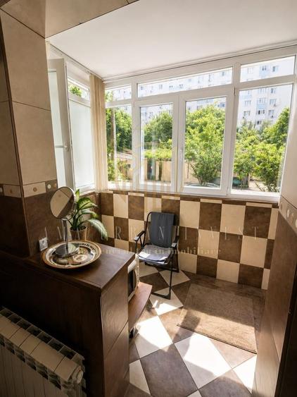 Apartament cu 2 camere semidecomandat în Olteniței