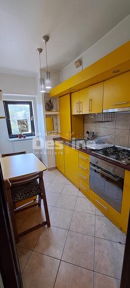 Apartament cu 2 camere semidecomandat, mobilat în Nicolina
