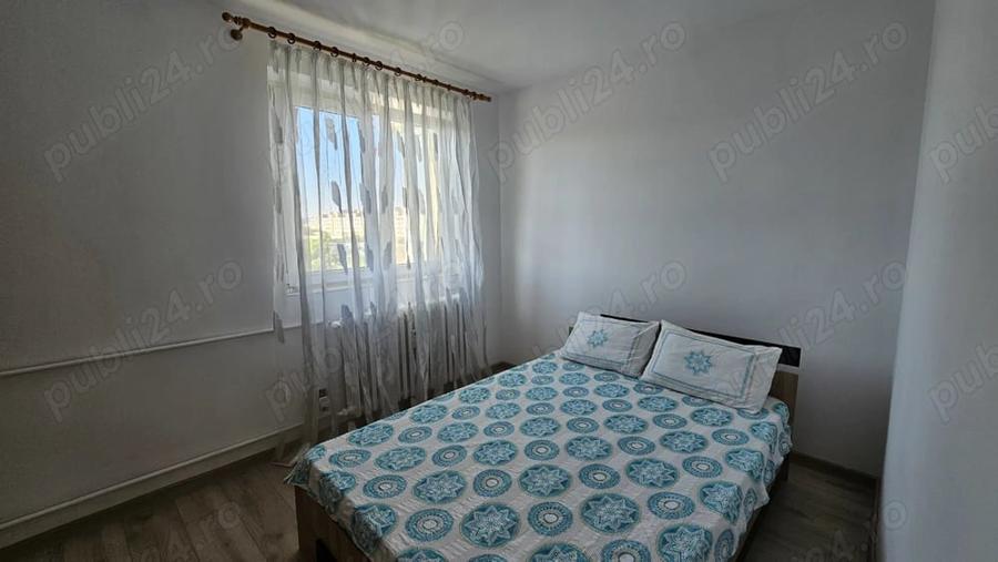 Apartament cu 2 camere semidecomandat în Podu Roș