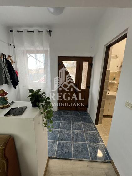 Casă individuală cu 3 camere cu Canalizare în Sud