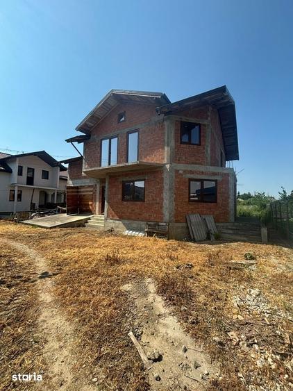 De vanzare casa P+1, 3 bai, 4 dormitoare, 860mp teren, Pret 55000euro - 11