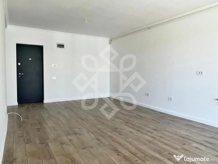 Apartament cu 2 camere semidecomandat în Oncea