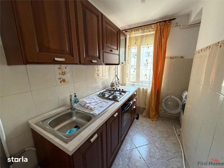 Apartament cu 3 camere decomandat în Sud