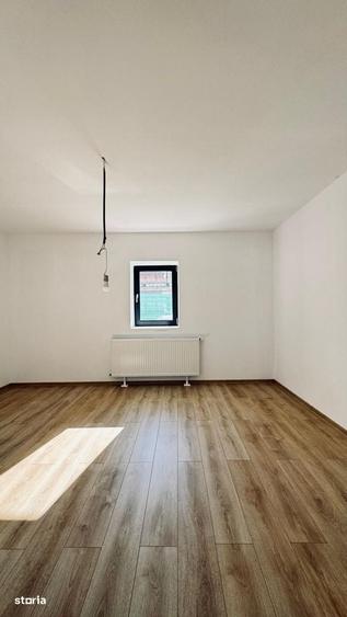 Casă cu 3 camere decomandat cu Teren 508 Mp în Sânmihaiu Român