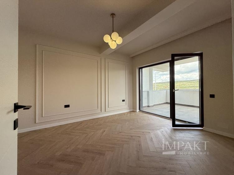 Duplex cu 4 camere cu Canalizare în Chinteni