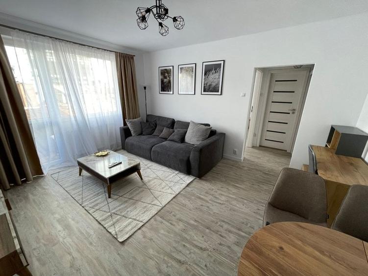 Apartament cu 2 camere semidecomandat în Central
