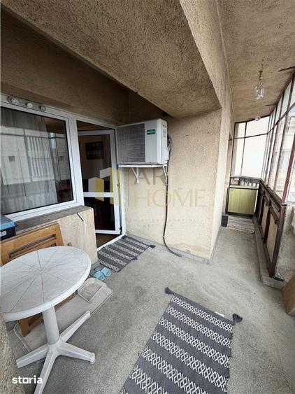 Apartament cu 3 camere, mobilat în Republicii