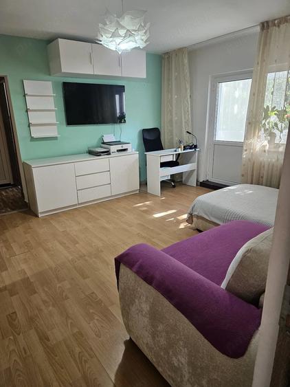 Apartament cu 2 camere semidecomandat în Brazda lui Novac