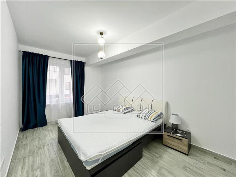 Apartament cu 3 camere nedecomandat în Turnișor