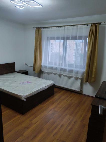 Apartament cu 2 camere decomandat în 13 Septembrie