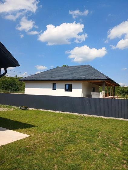 Casă cu Teren 850 Mp în Vad