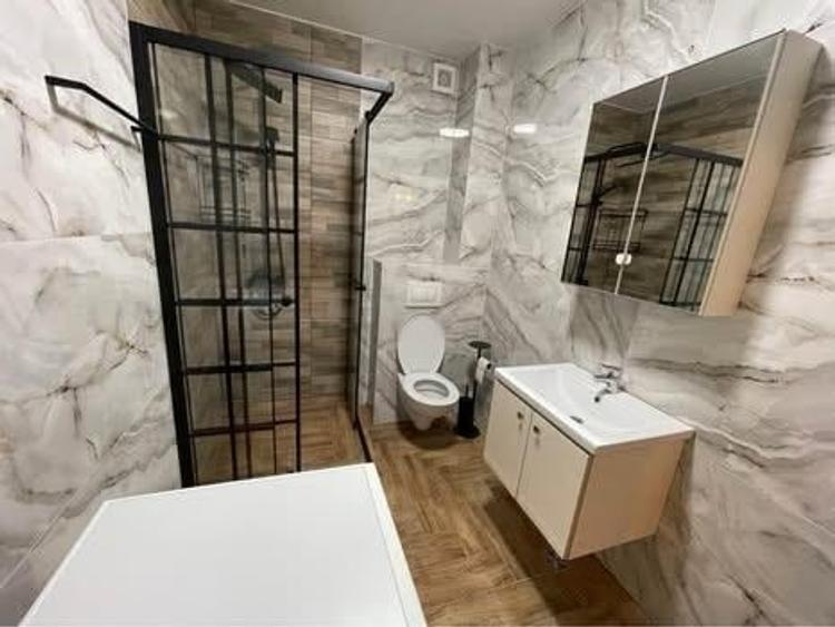 Apartament cu 2 camere semidecomandat, mobilat în Gară