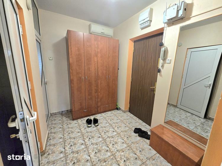 Ap 2 camere Gara Arcu , decomandat , Etaj 5/8 , liber - 5