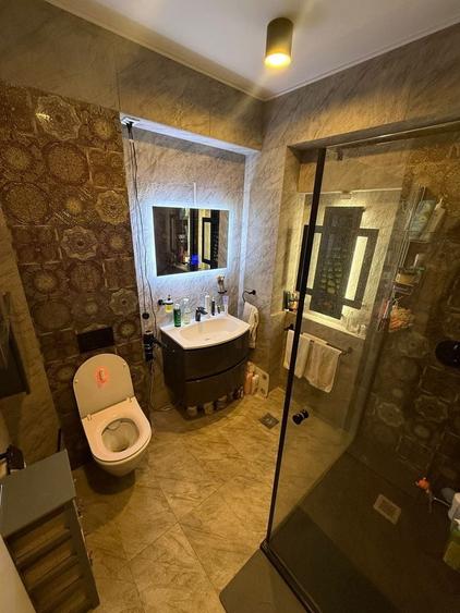 Apartament cu 2 camere semidecomandat în Eroii Revoluției