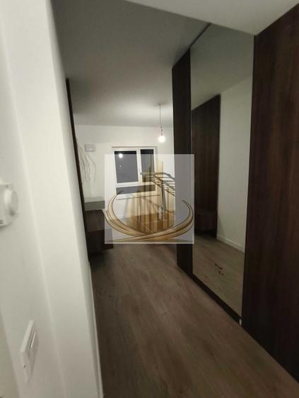 Apartament cu 3 camere decomandat, mobilat în Metalurgiei
