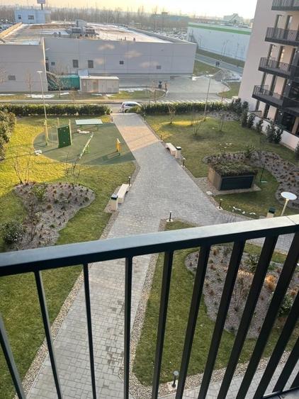 Apartament cu 2 camere decomandat în Titan