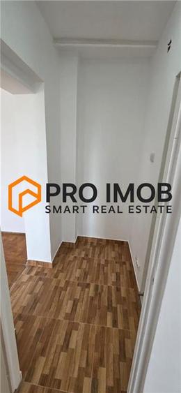 Apartament cu 2 camere semidecomandat în 1 Decembrie