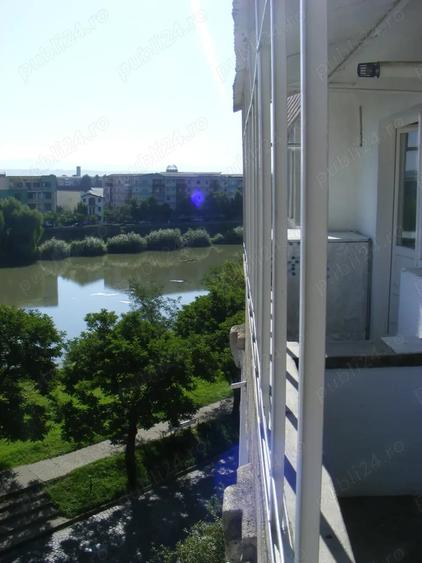 Apartament cu 4 camere decomandat în Lugoj