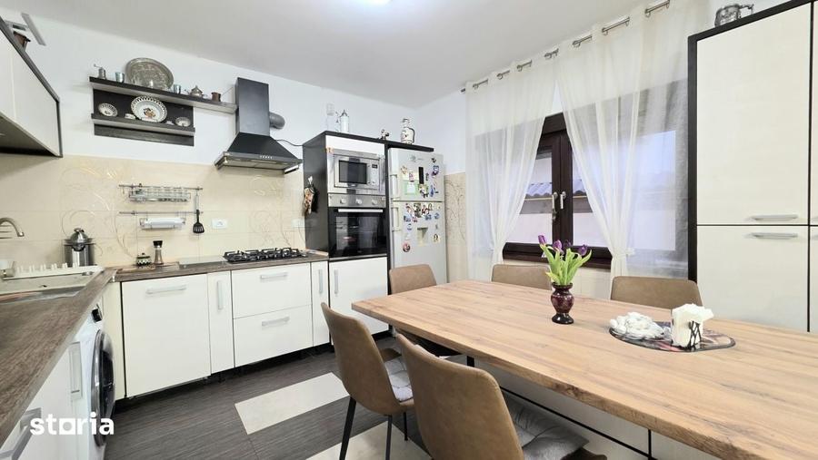Casă cu 6 camere cu Teren 423 Mp în Nord