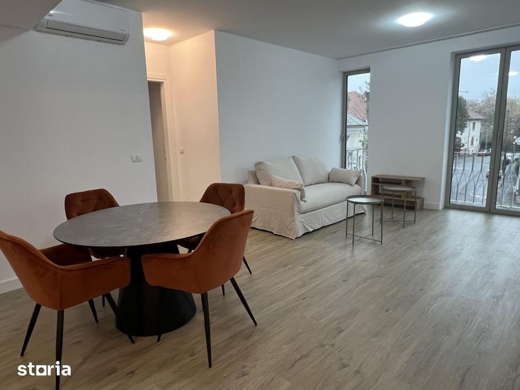 Apartament cu 3 camere, mobilat în Armeneasca