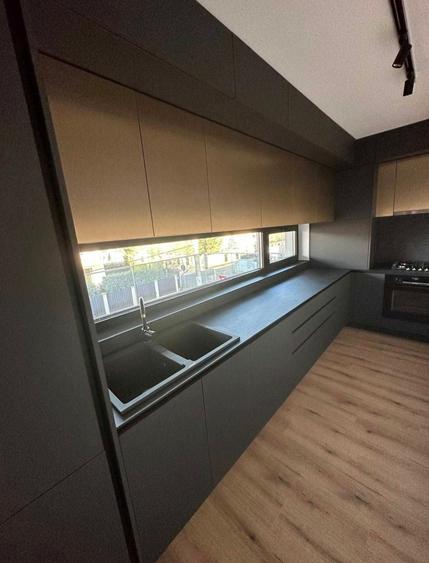 Apartament cu 4 camere decomandat, mobilat în Pipera