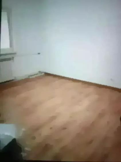 Apartament cu 2 camere semidecomandat în Berceni