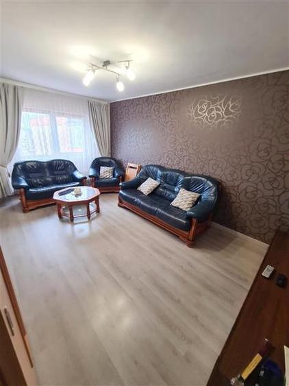 Apartament cu 2 camere decomandat, mobilat în Astra