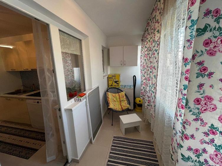 Apartament cu 3 camere decomandat, mobilat în Cug