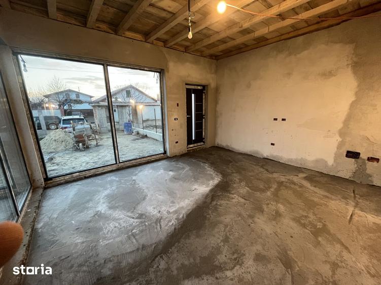 Casă cu 4 camere cu Teren 250 Mp în Vânători