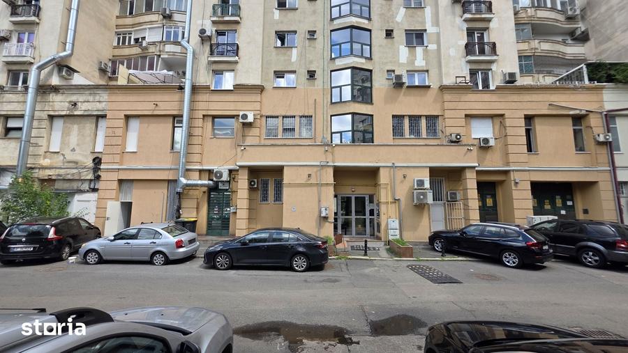 Apartament cu 4 camere în Centrul Civic