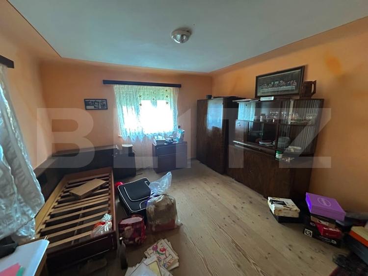 Casă individuală cu 3 camere cu Canalizare în Chiuza